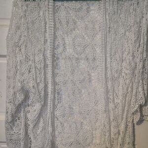 Elegant Lace Kimono Cardigan